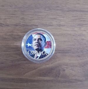 Commemorative Coin with Barack Obama Design